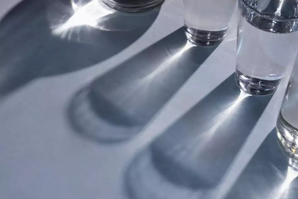 Чем отличается деионизированная и дистиллированная вода?